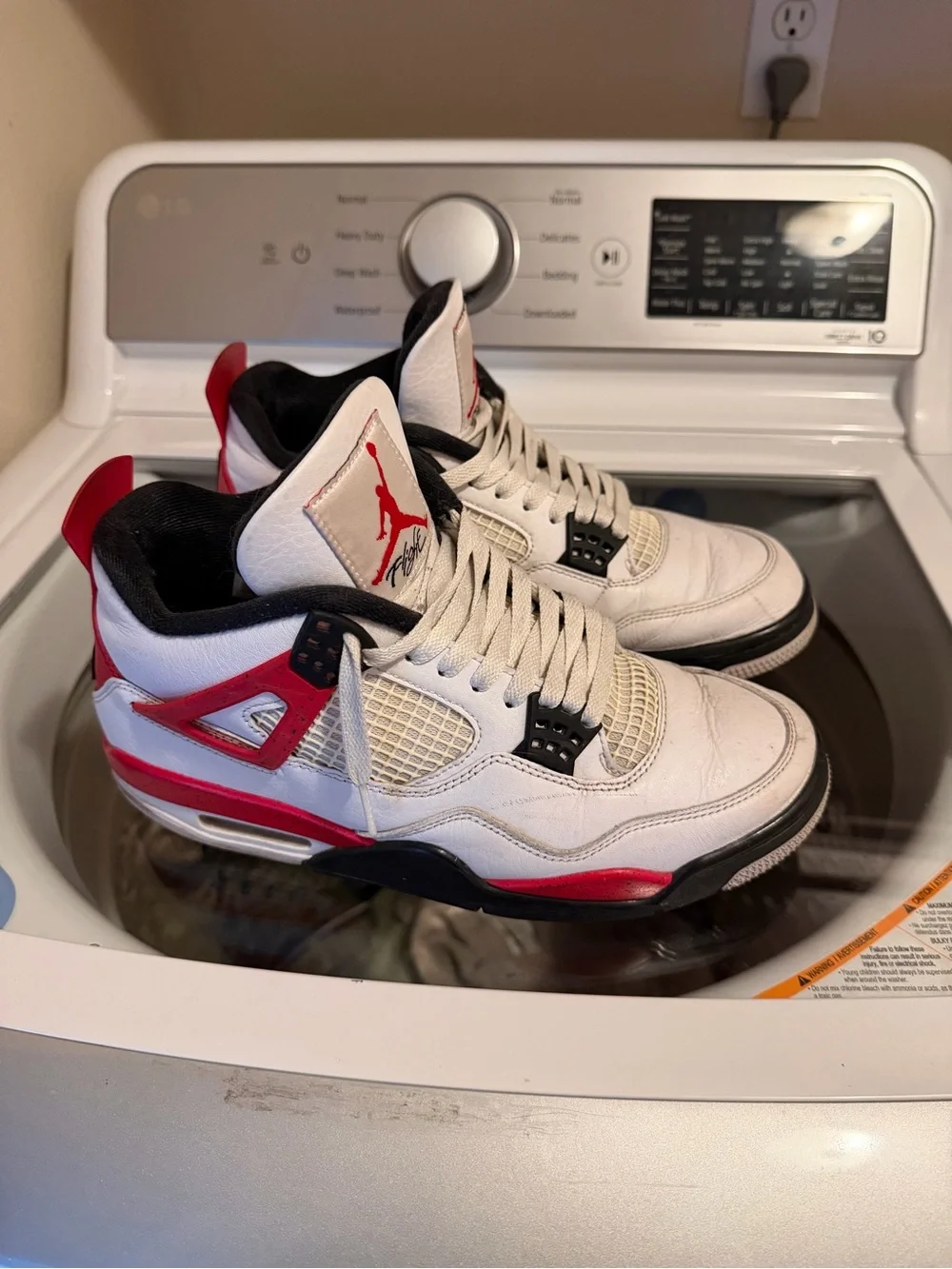 Jordan 4 Red Cements - Used